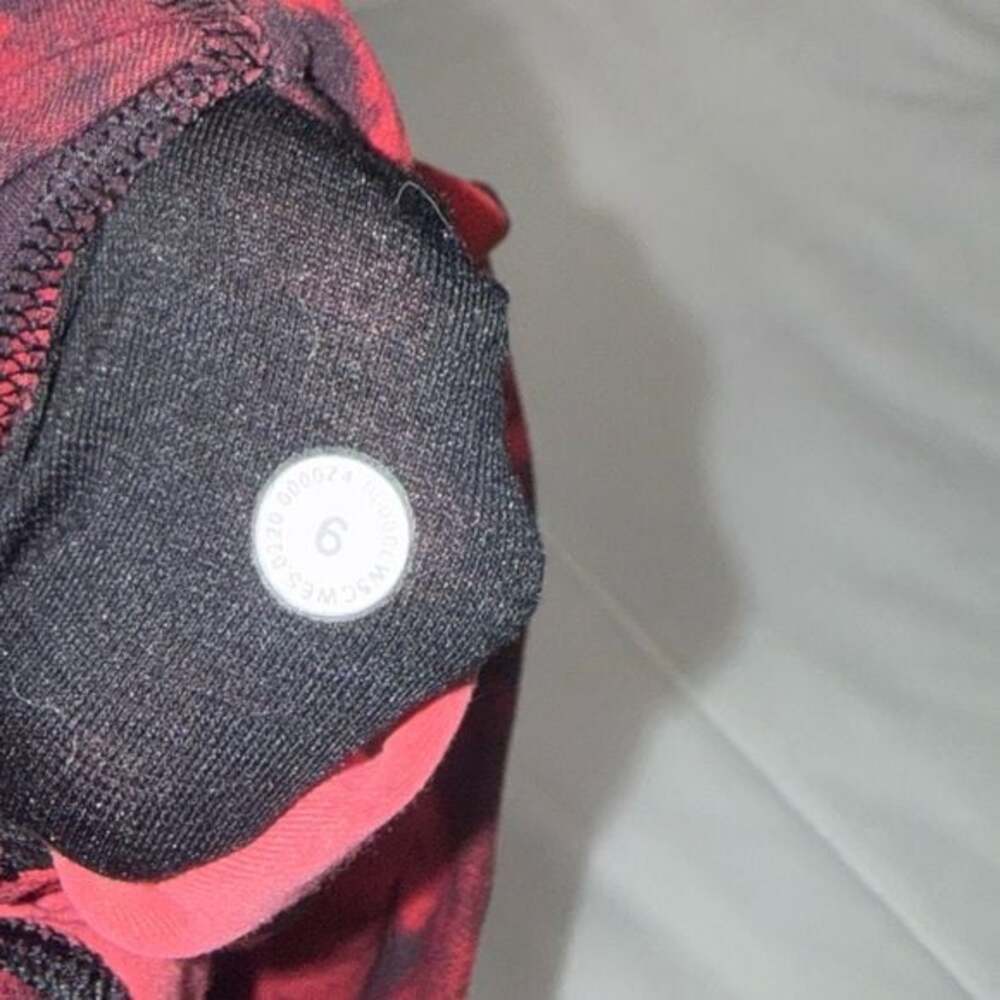 lululemon athletica Red & Black Tie-Dye Leggings - Picture 2 of 2